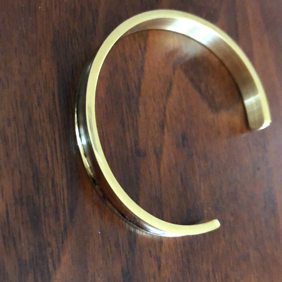 Cuff Elastic Ponytail Holder Bracelet in Goldtone - Picture 8 of 11